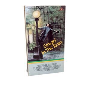 Singin’ in the Rain VHS Tape 1952 Musical Classic Gene Kelly Debbie Reynolds
